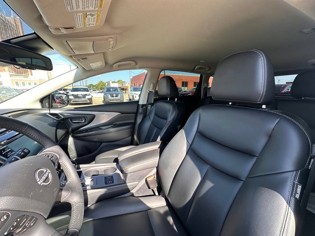 Certified 2023 Nissan Murano SV w/ SV Midnight Edition Package FWD image 14
