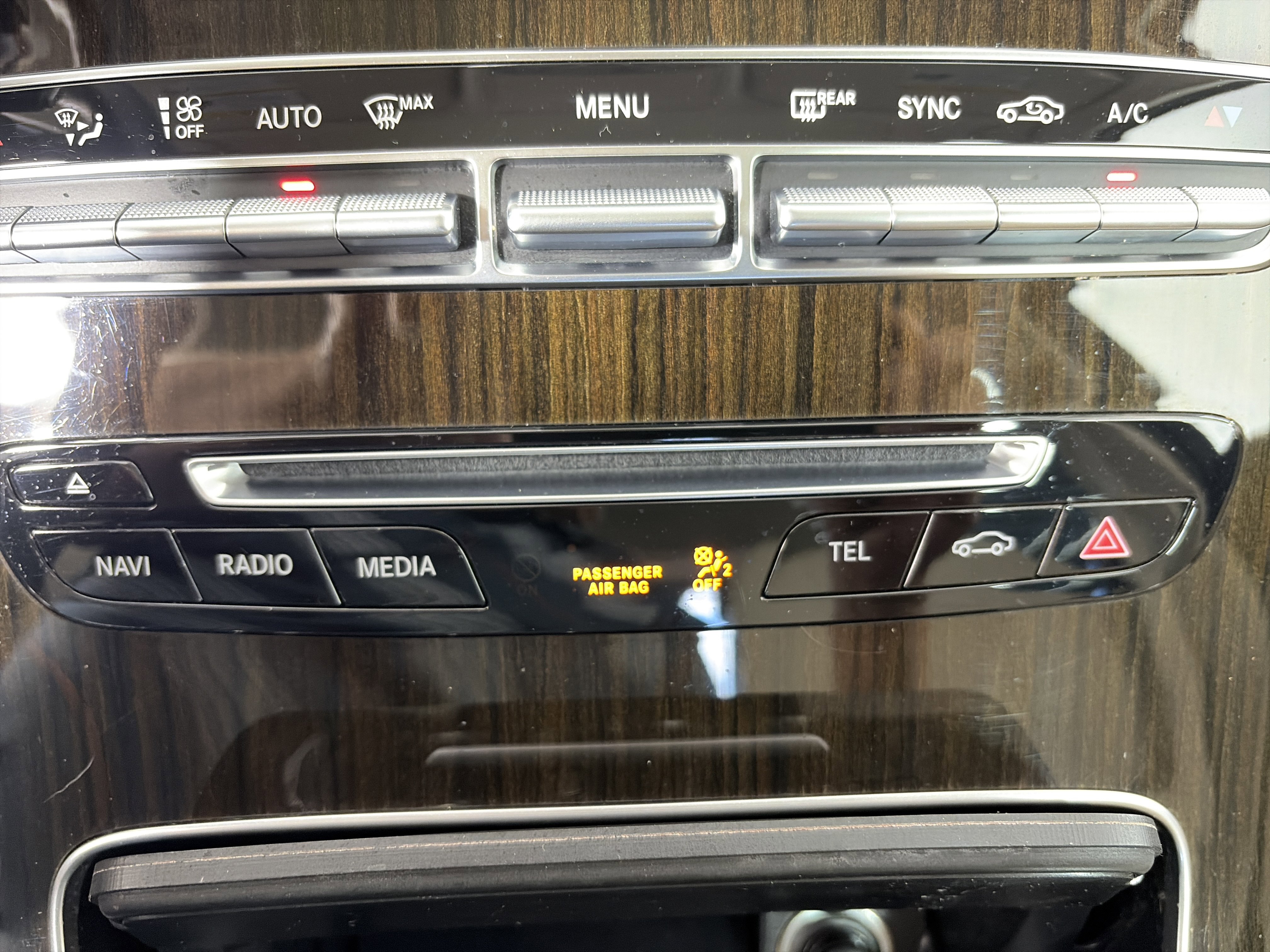Used 2019 Mercedes-Benz GLC 300 4MATIC image 26