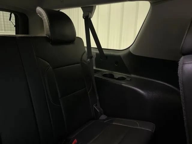 Used 2017 Chevrolet Suburban LT w/ LT Signature Package AWD/4WD image 20