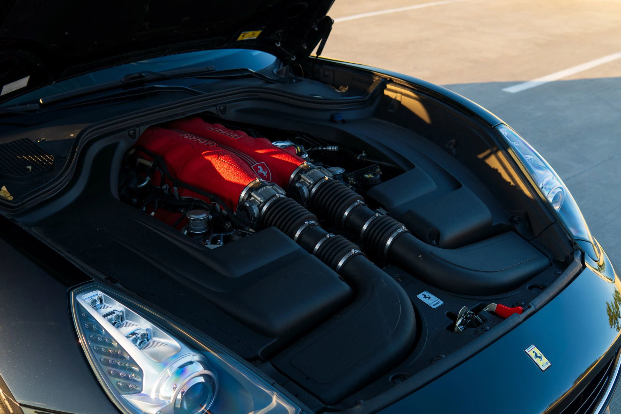 Used 2010 Ferrari California RWD image 20