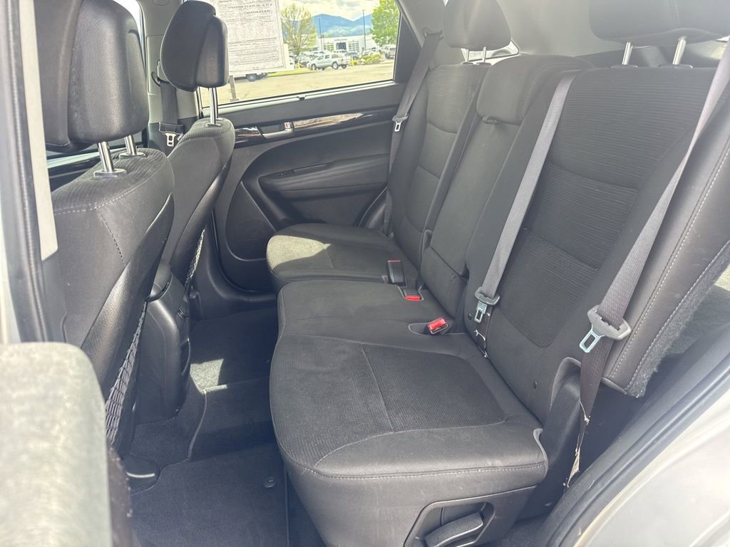 Used 2015 Kia Sorento LX AWD/4WD image 11