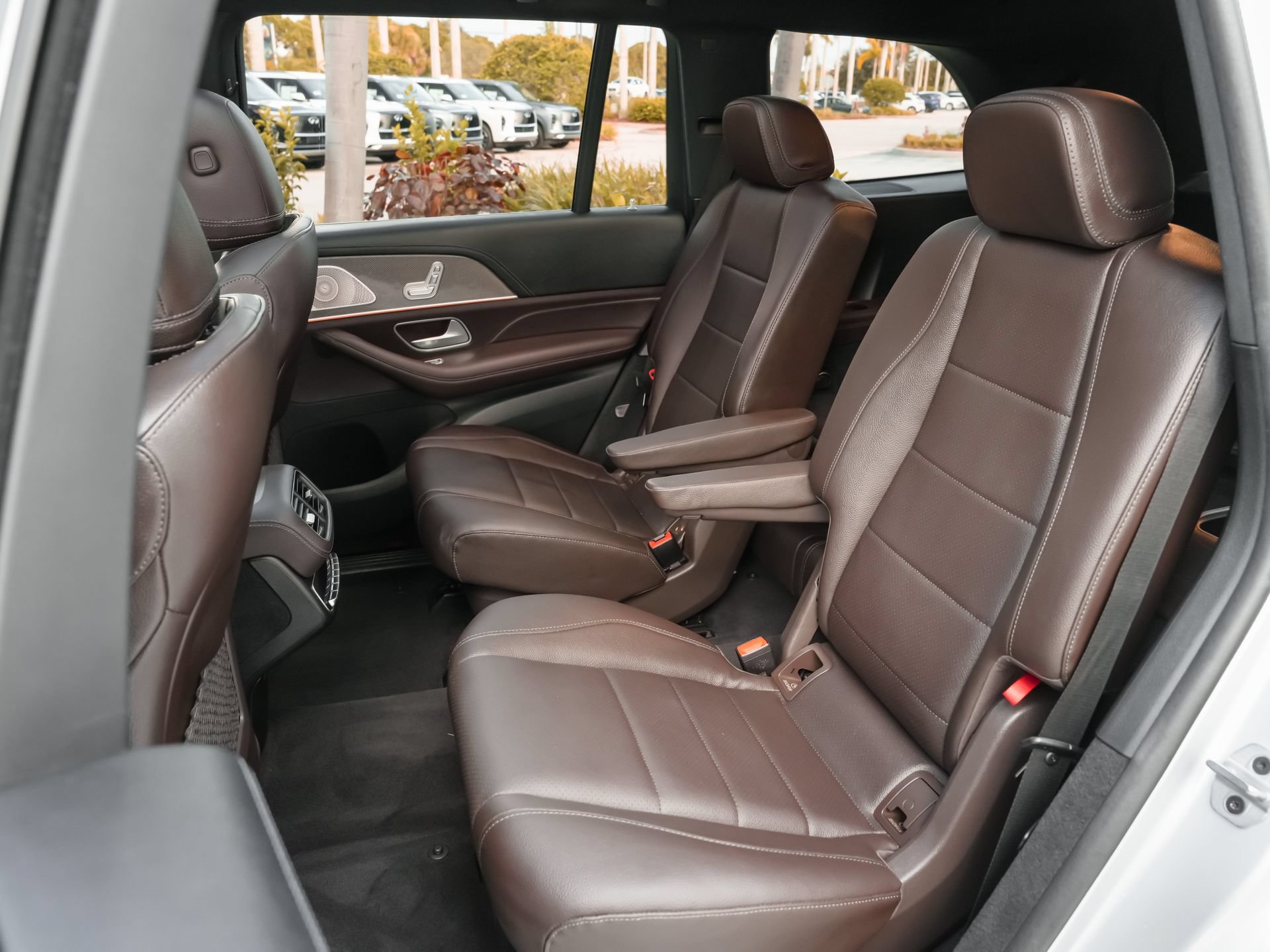 Used 2023 Mercedes-Benz GLS 450 4MATIC image 36