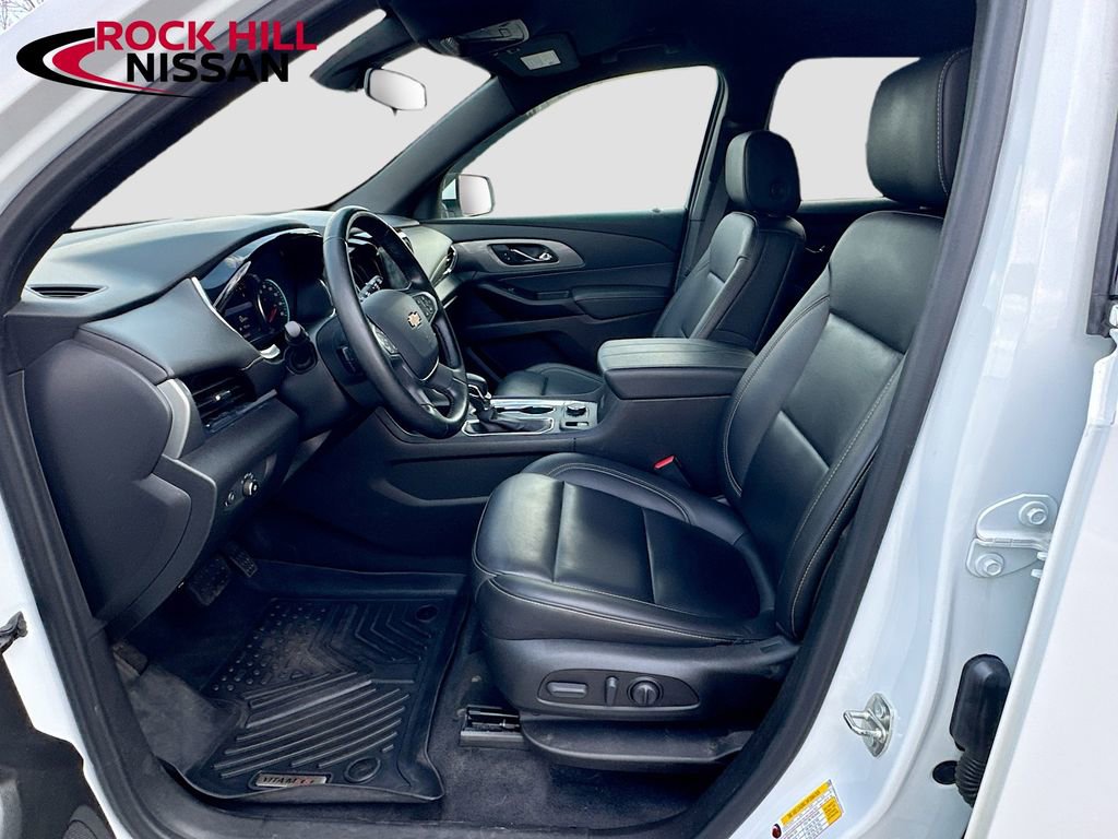 Used 2023 Chevrolet Traverse LT image 27
