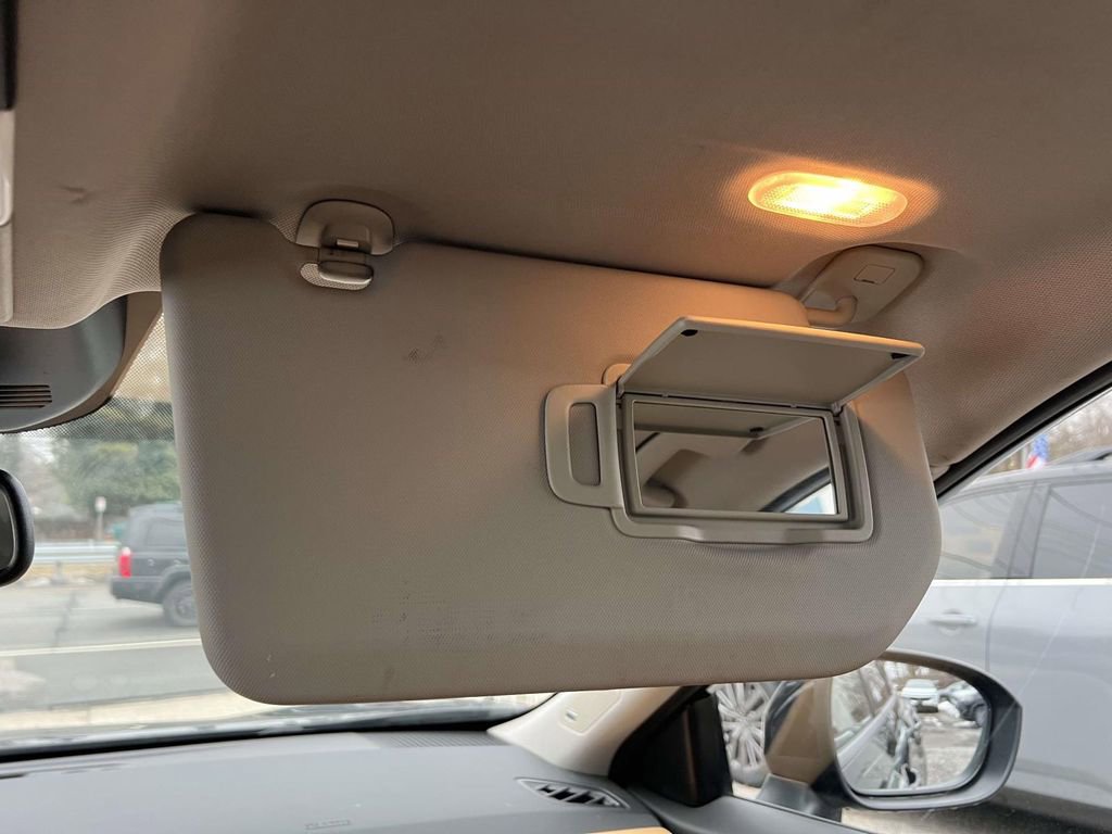 Used 2023 Nissan Rogue Platinum w/ Platinum Premium Package image 31