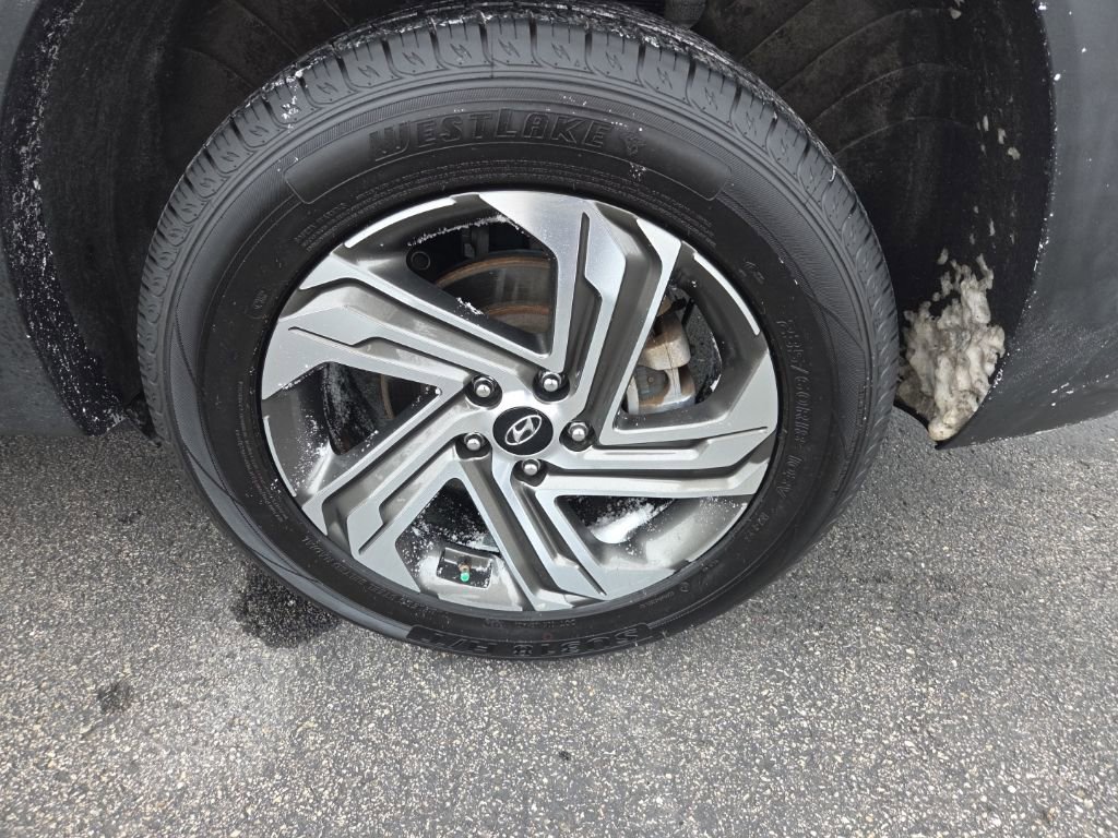 Used 2023 Hyundai Santa Fe SEL image 15