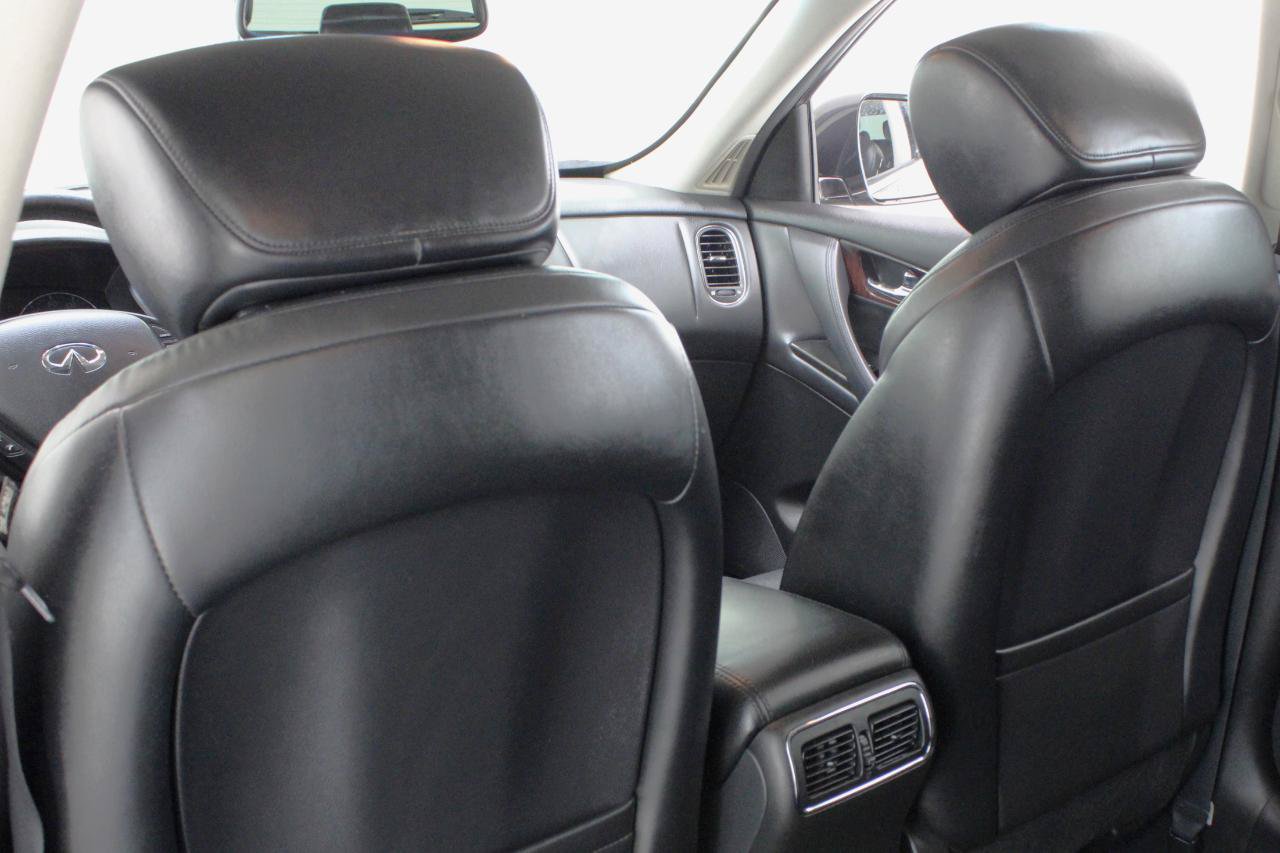 Used 2016 INFINITI QX50 AWD w/ Premium Plus Package image 35