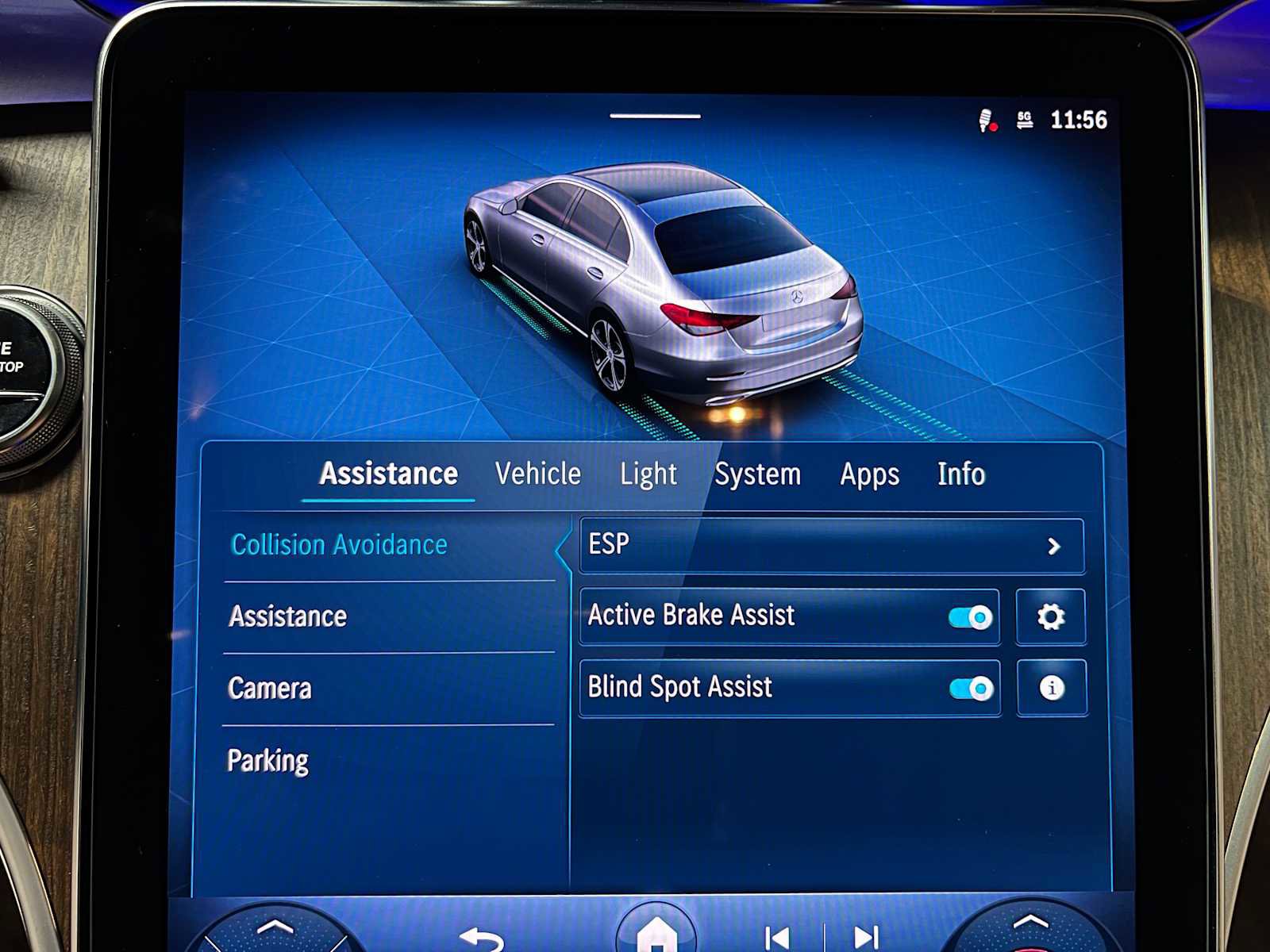 Used 2025 Mercedes-Benz C 300 4MATIC Sedan image 36