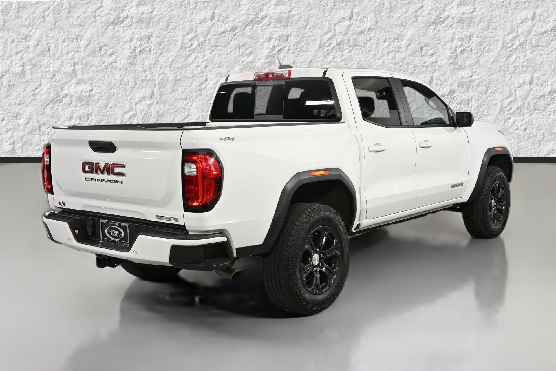 Used 2024 GMC Canyon Elevation w/ Convenience Package AWD/4WD image 5