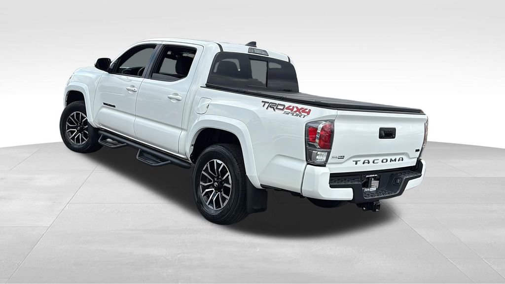 Used 2022 Toyota Tacoma TRD Sport image 5