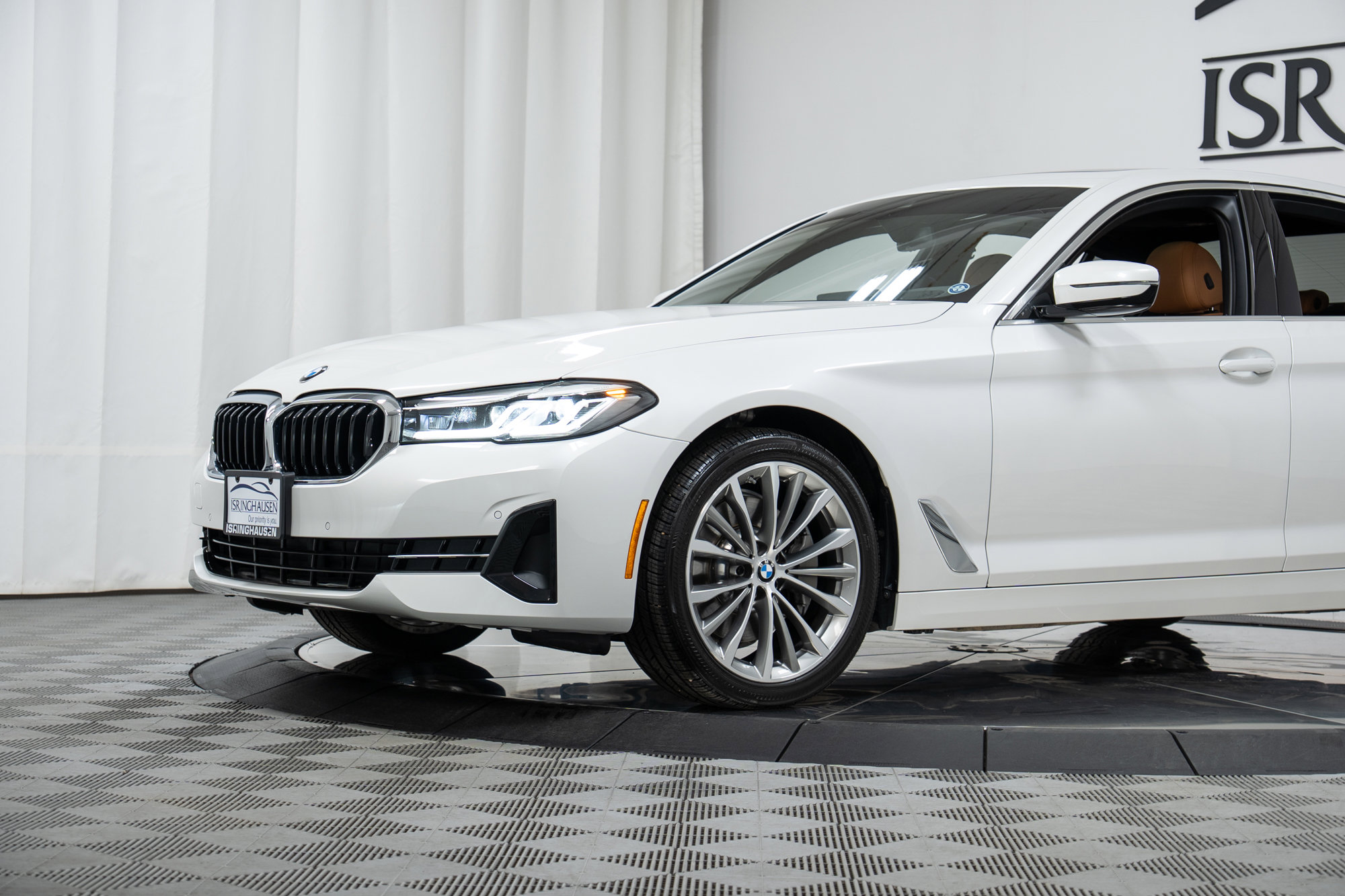 Certified 2023 BMW 530i xDrive w/ Premium Package image 25
