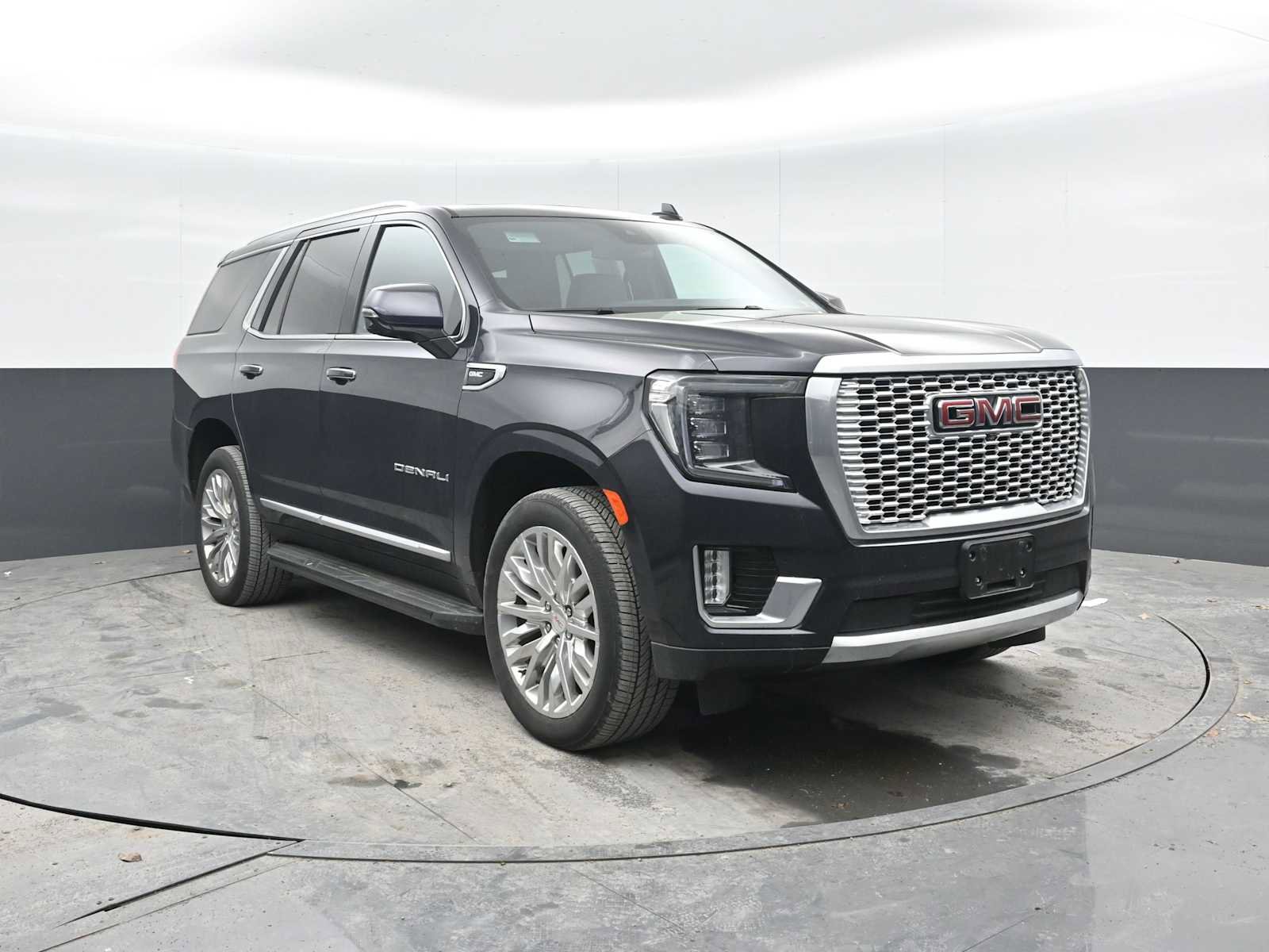 Used 2023 GMC Yukon Denali AWD/4WD image 5