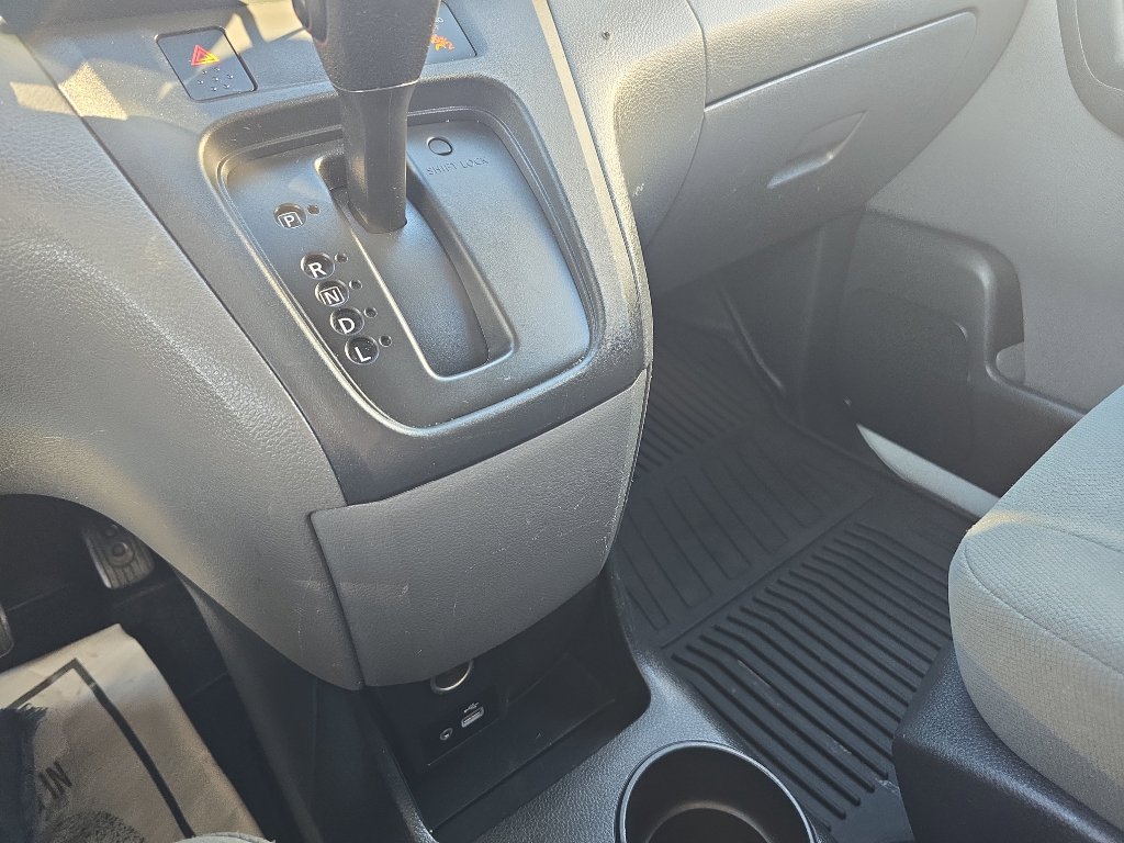 Used 2021 Nissan NV200 S image 26