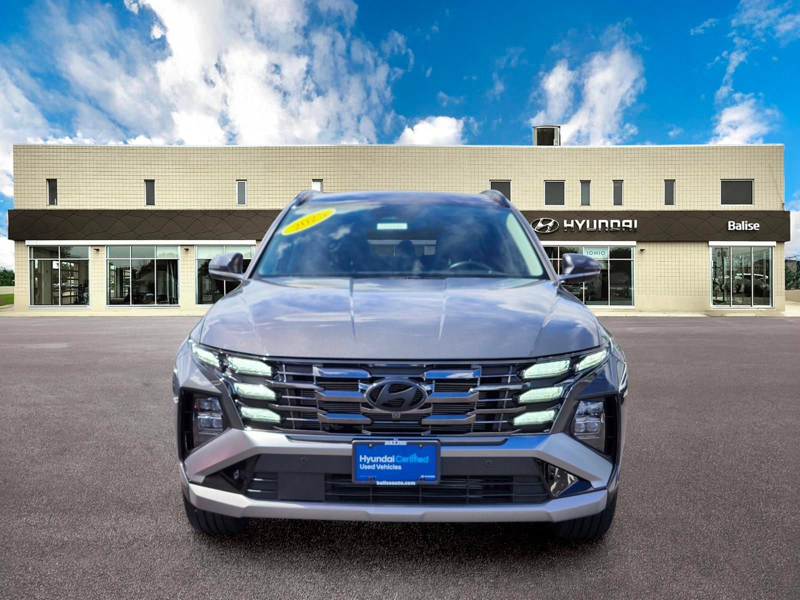 Used 2025 Hyundai Tucson Limited AWD/4WD image 8