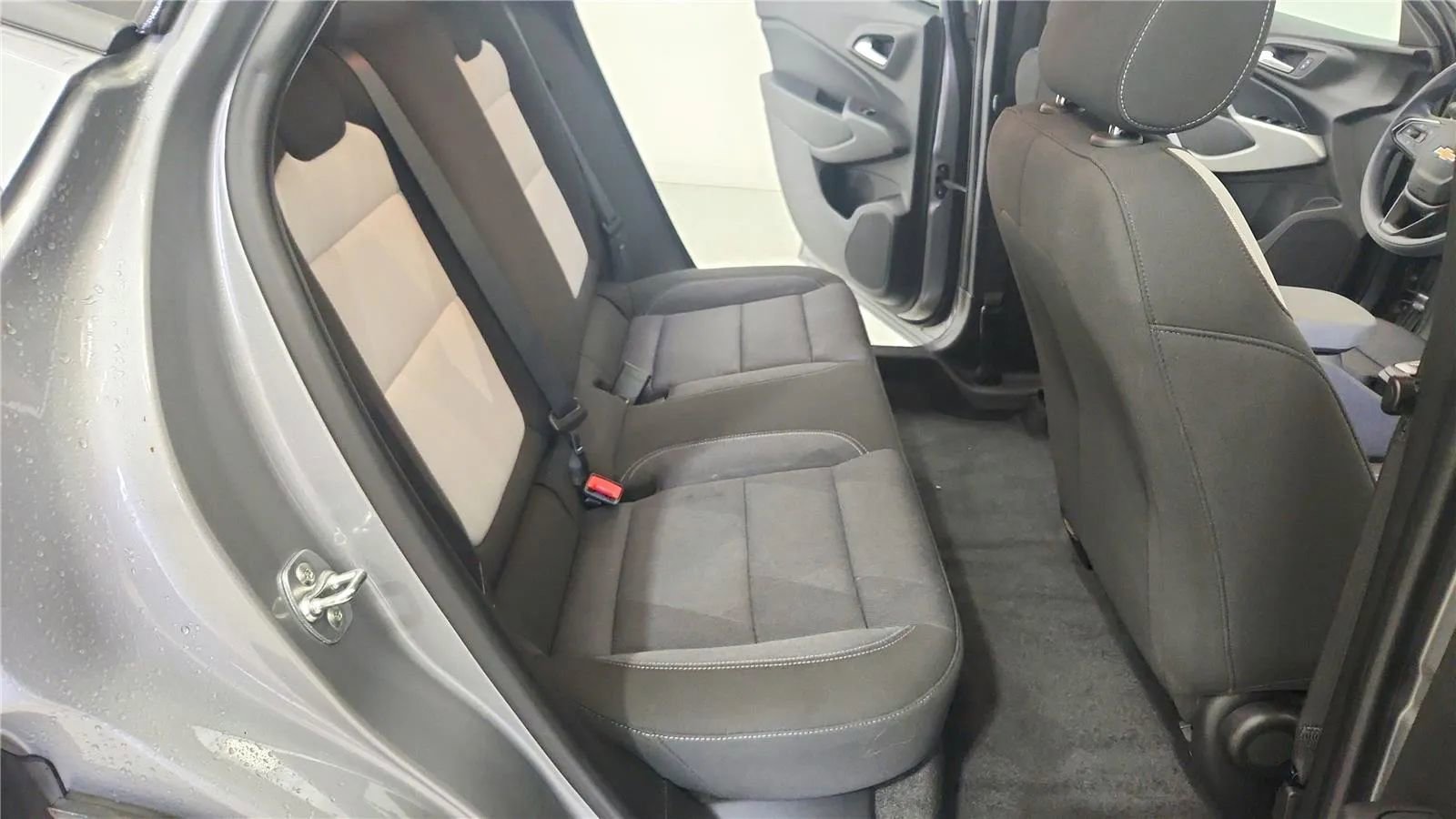 Used 2025 Chevrolet Trax LS w/ Driver Confidence Package FWD image 36