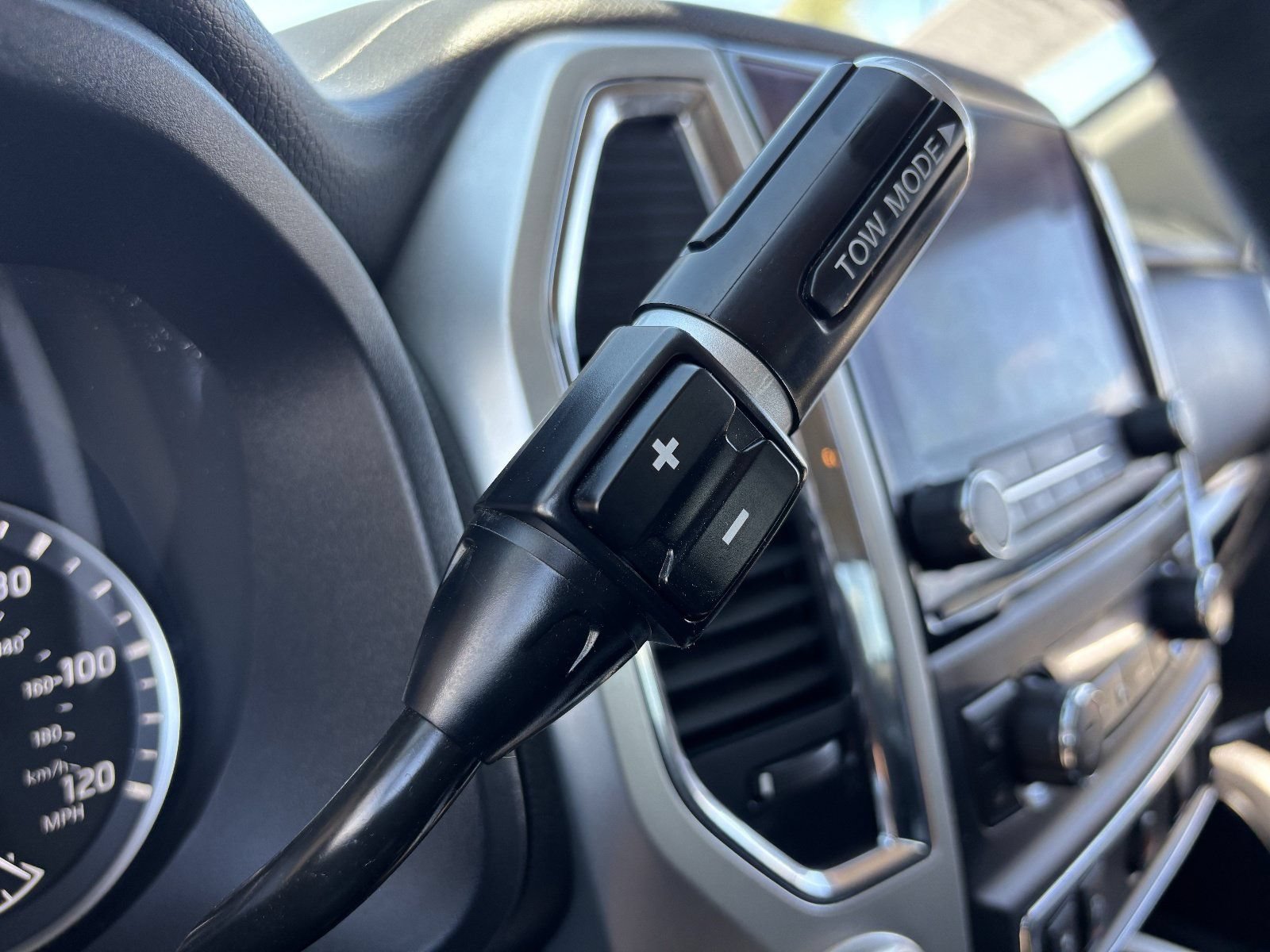 Certified 2021 Nissan Titan SV w/ SV Convenience Package RWD image 28