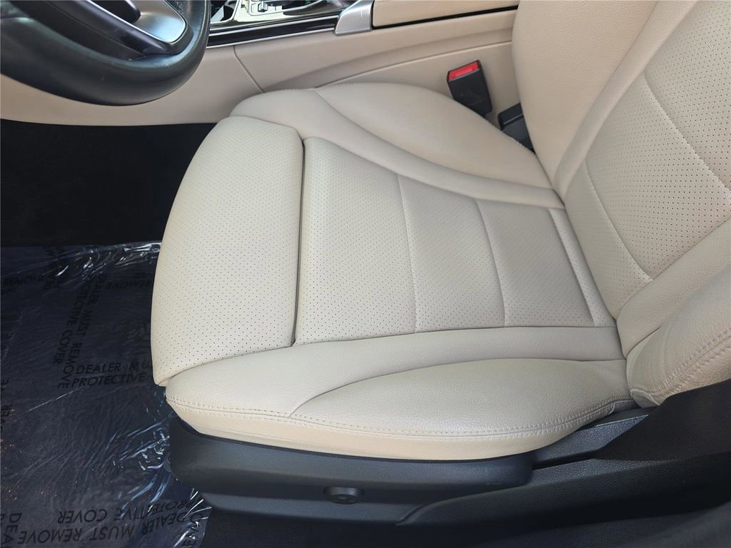 Used 2016 Mercedes-Benz C 300 Sedan image 15