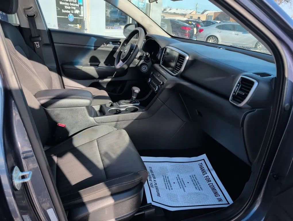 Used 2021 Kia Sportage LX FWD image 24