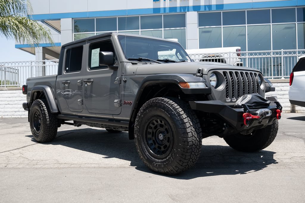 Used 2022 Jeep Gladiator Rubicon w/ Trailer Tow Package AWD/4WD image 1
