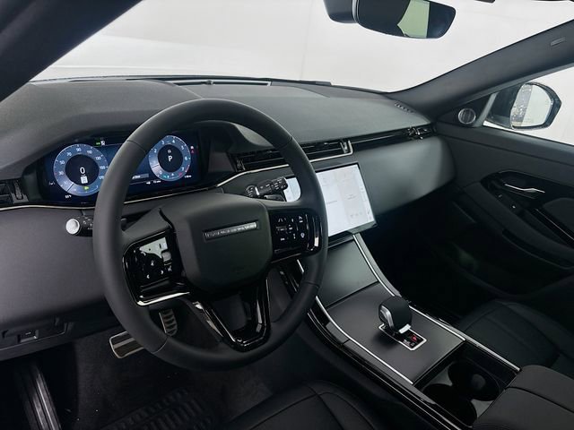 Used 2026 Land Rover Range Rover Evoque Dynamic SE AWD/4WD image 9