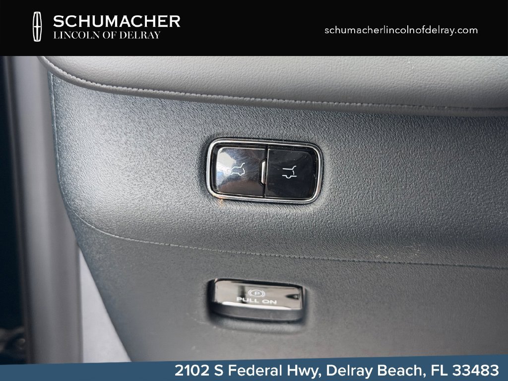 New 2026 Lincoln Navigator Reserve w/ Jet Appearance Package AWD/4WD image 25