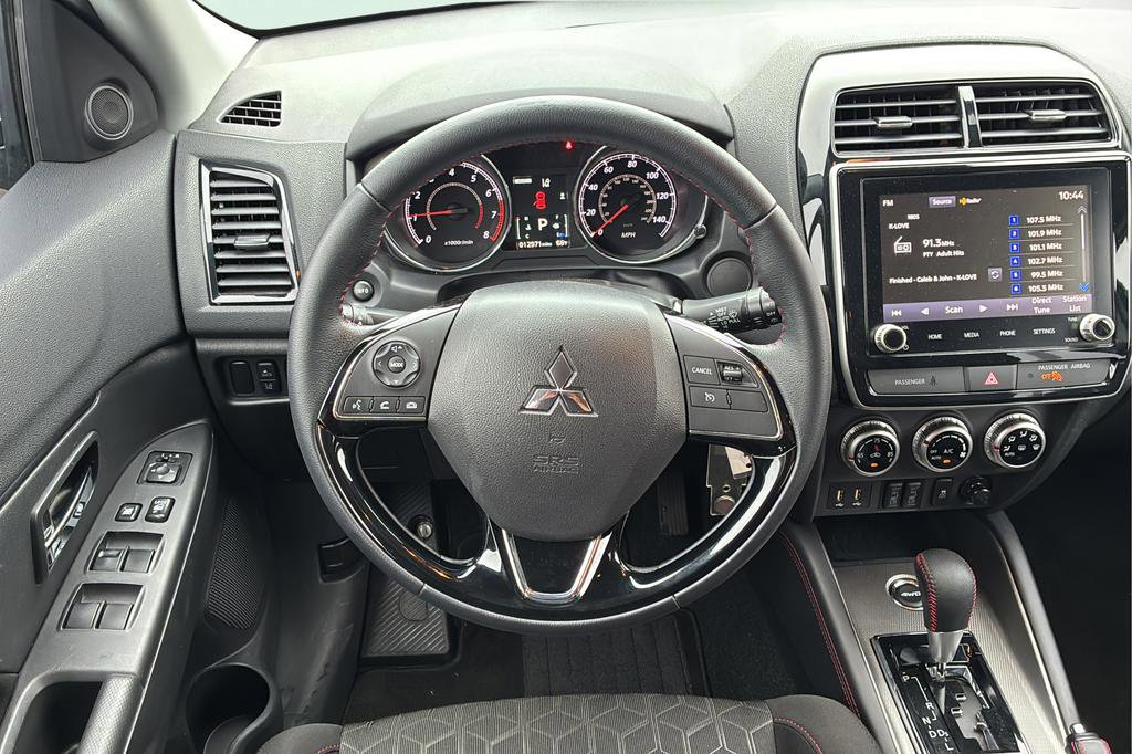 Used 2023 Mitsubishi Outlander Sport LE AWD/4WD image 17