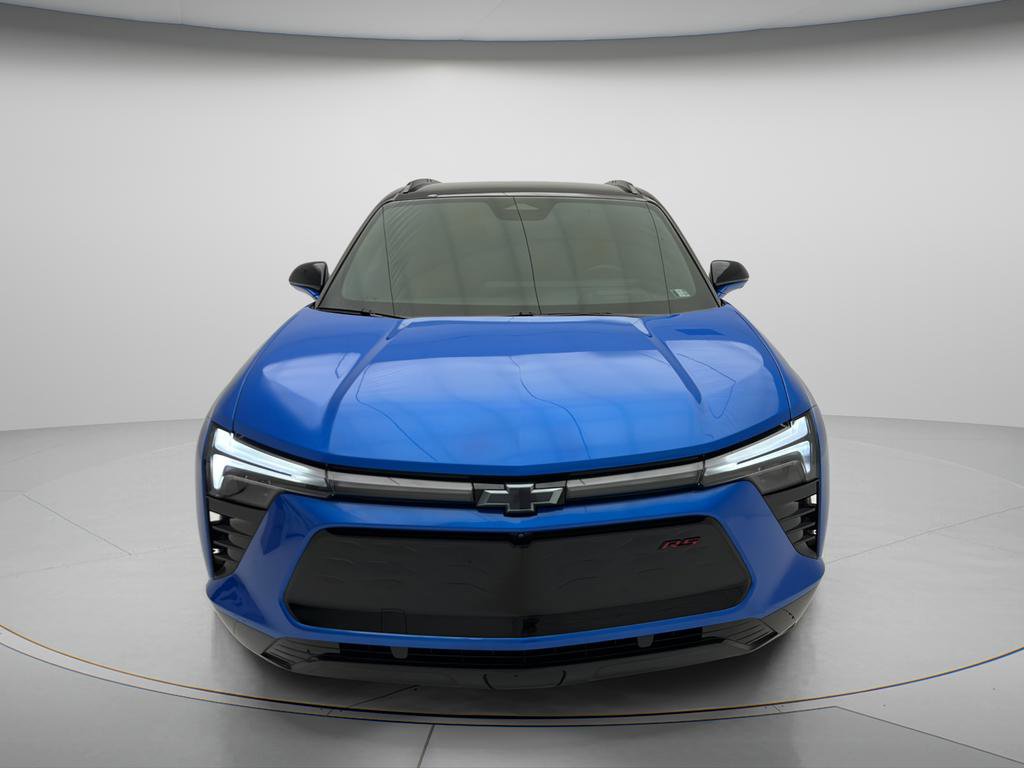 Used 2025 Chevrolet Blazer EV RS AWD/4WD image 2