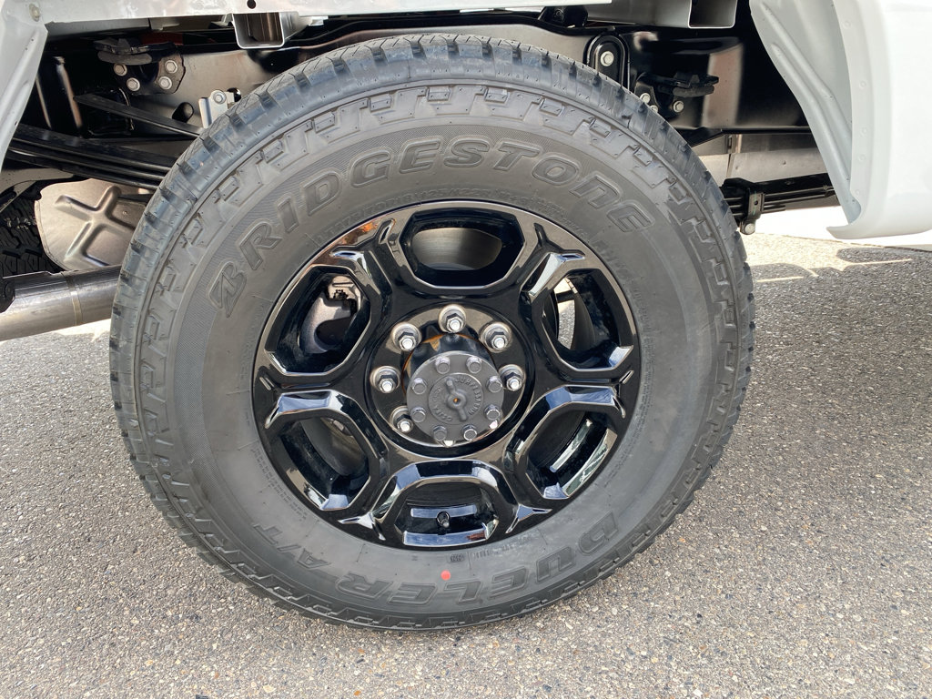 New 2026 Ford F350 4x4 Crew Cab Super Duty image 2