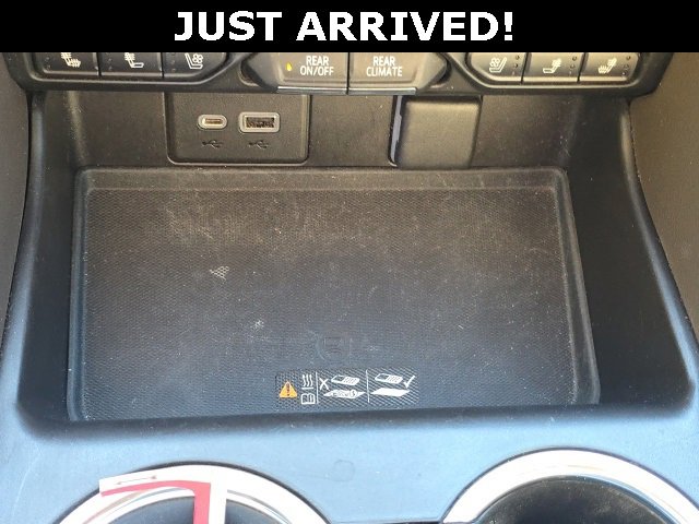 Used 2021 GMC Yukon SLT w/ SLT Luxury Package image 20