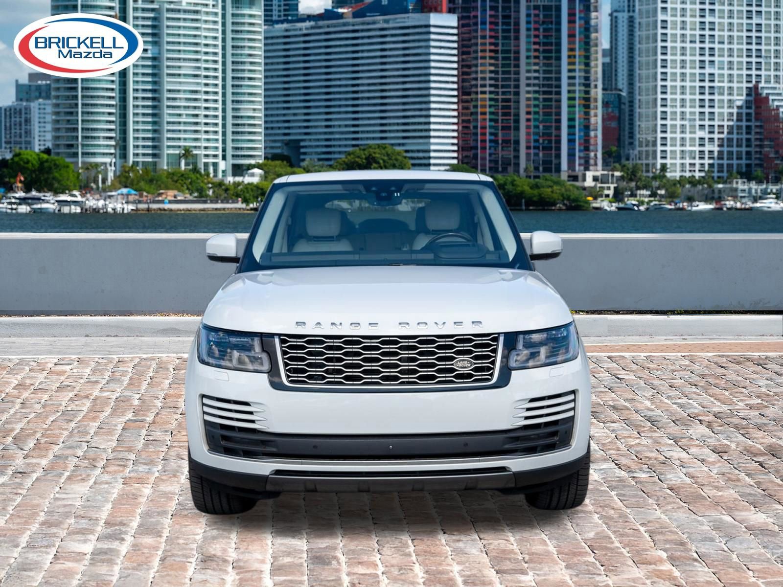 Used 2018 Land Rover Range Rover Supercharged image 2