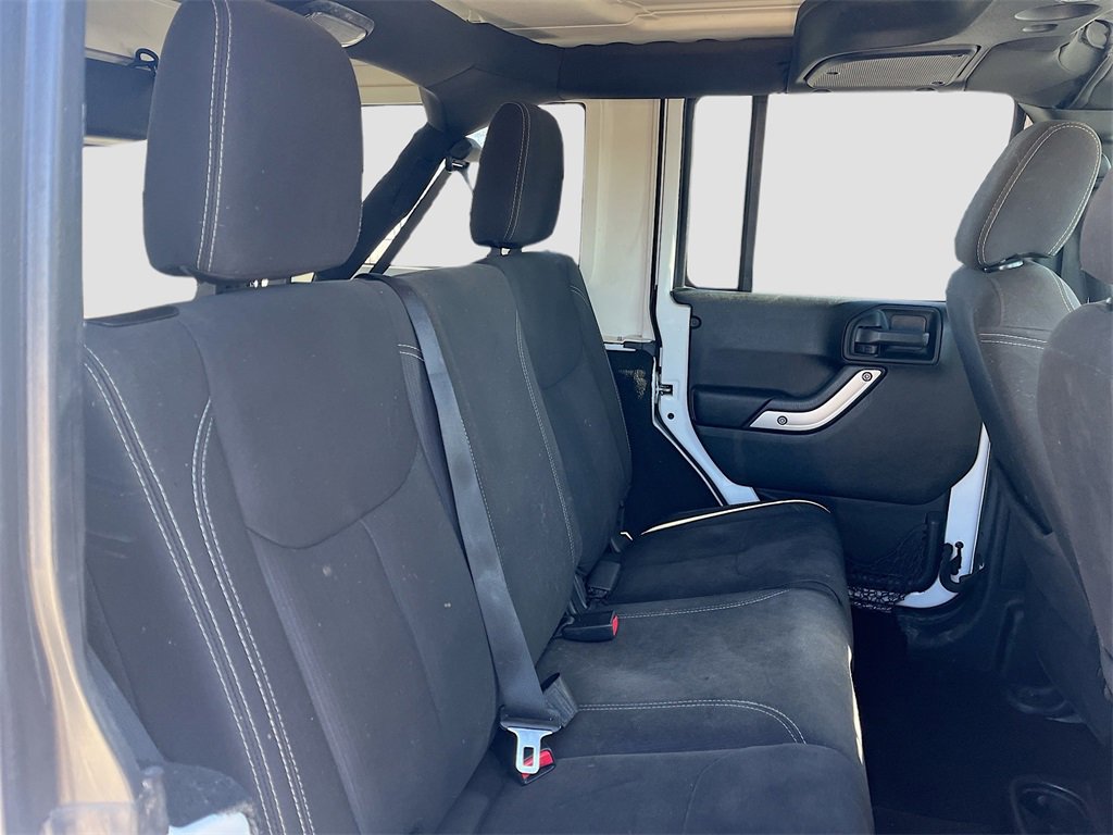 Used 2018 Jeep Wrangler Unlimited Sahara image 23