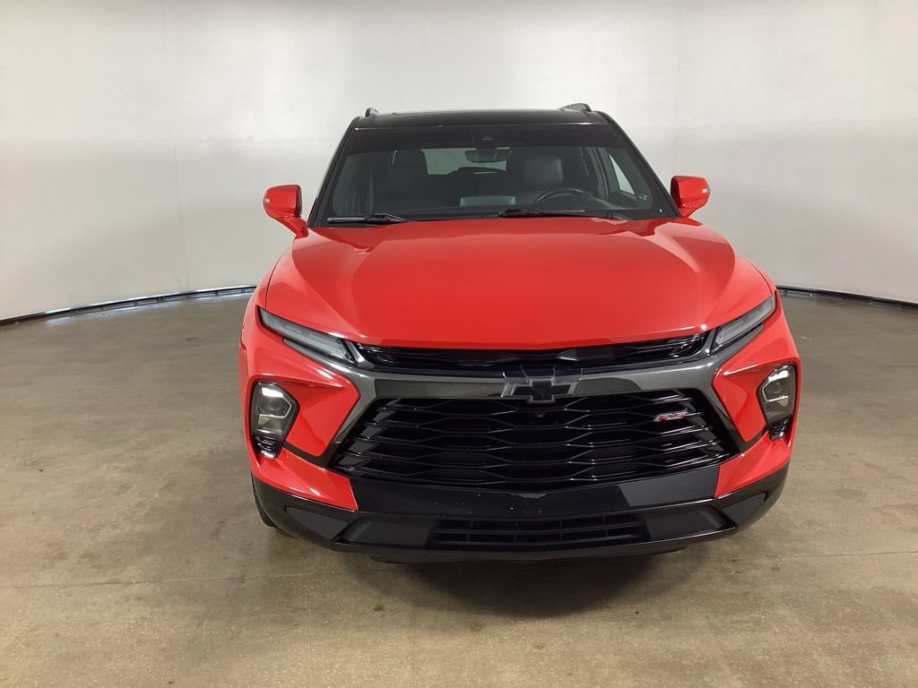 Used 2023 Chevrolet Blazer RS w/ Driver Confidence II Package AWD/4WD image 2