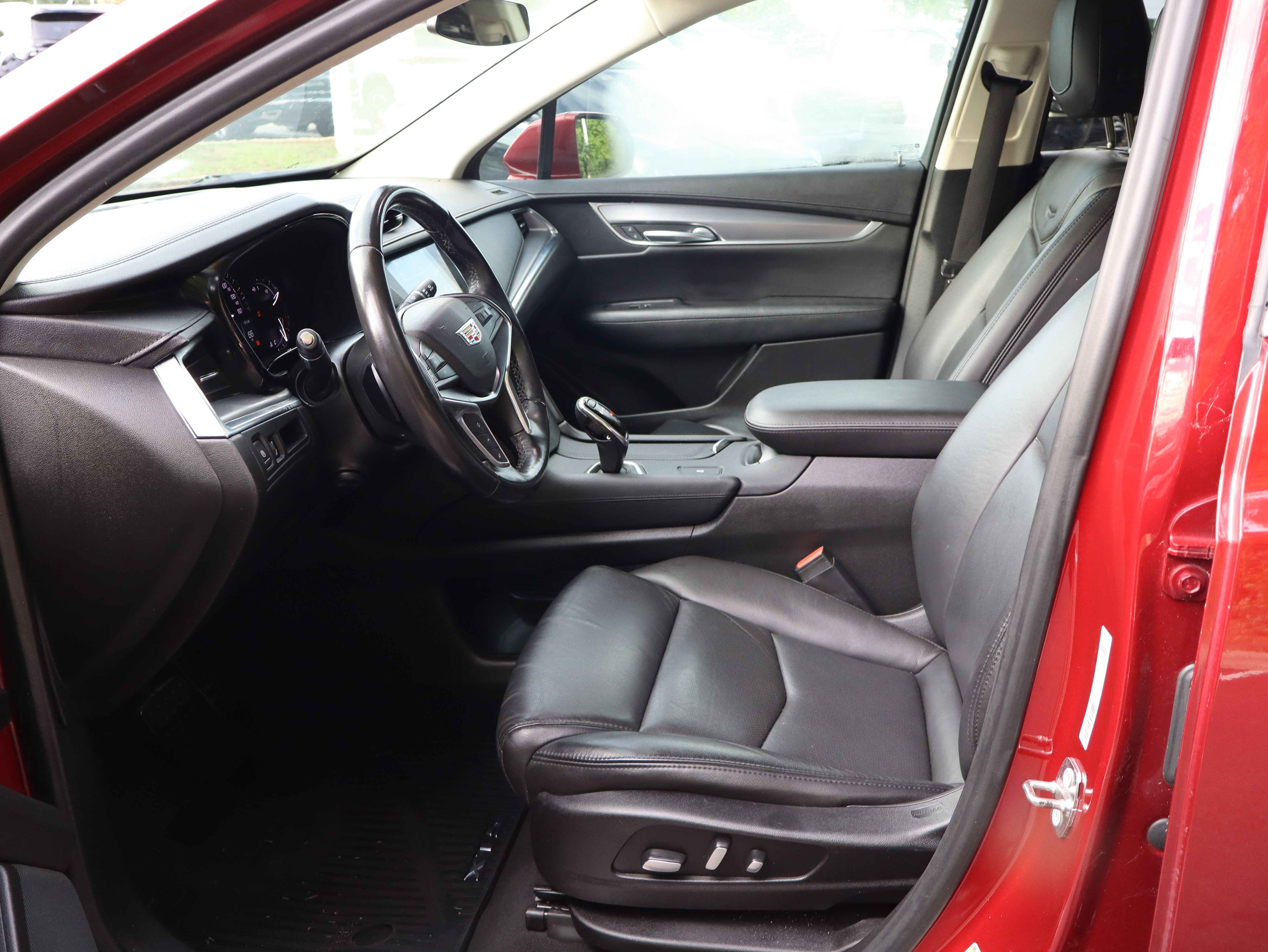 Used 2019 Cadillac XT5 Luxury FWD image 20