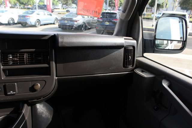 Used 2020 Chevrolet Express 3500 LT w/ LT Preferred Equipment Group RWD image 43