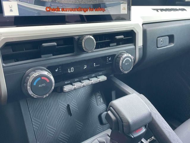 Used 2024 Toyota Tacoma TRD Off-Road AWD/4WD image 29