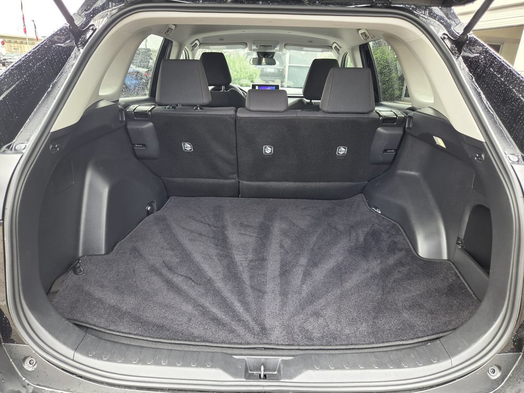 Used 2025 Toyota RAV4 LE FWD image 24