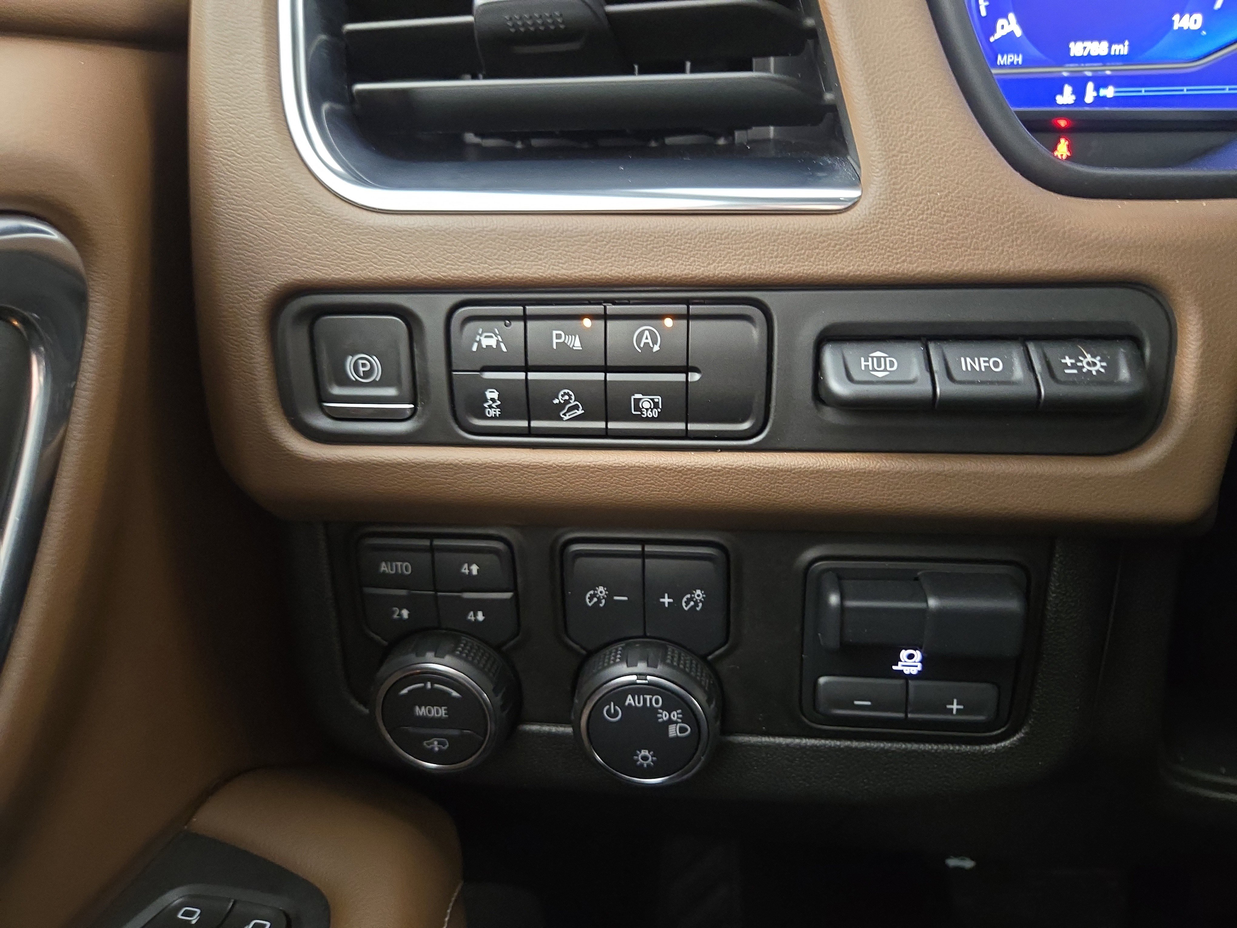 Certified 2023 Chevrolet Suburban High Country image 31