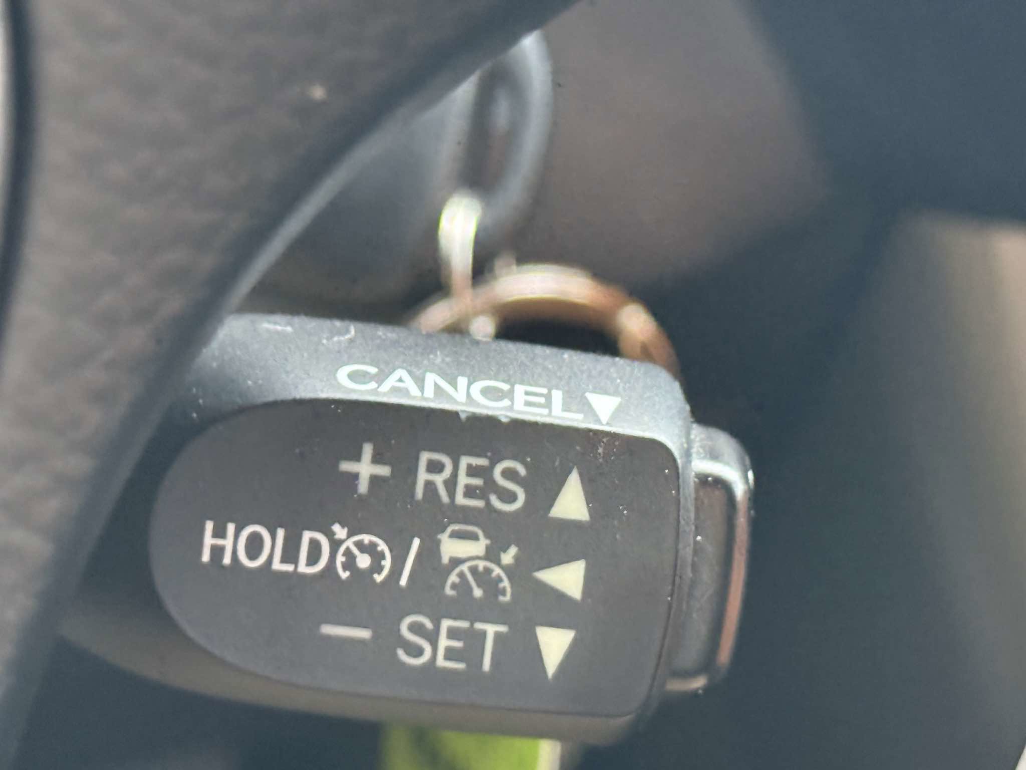 Used 2017 Toyota RAV4 LE image 94