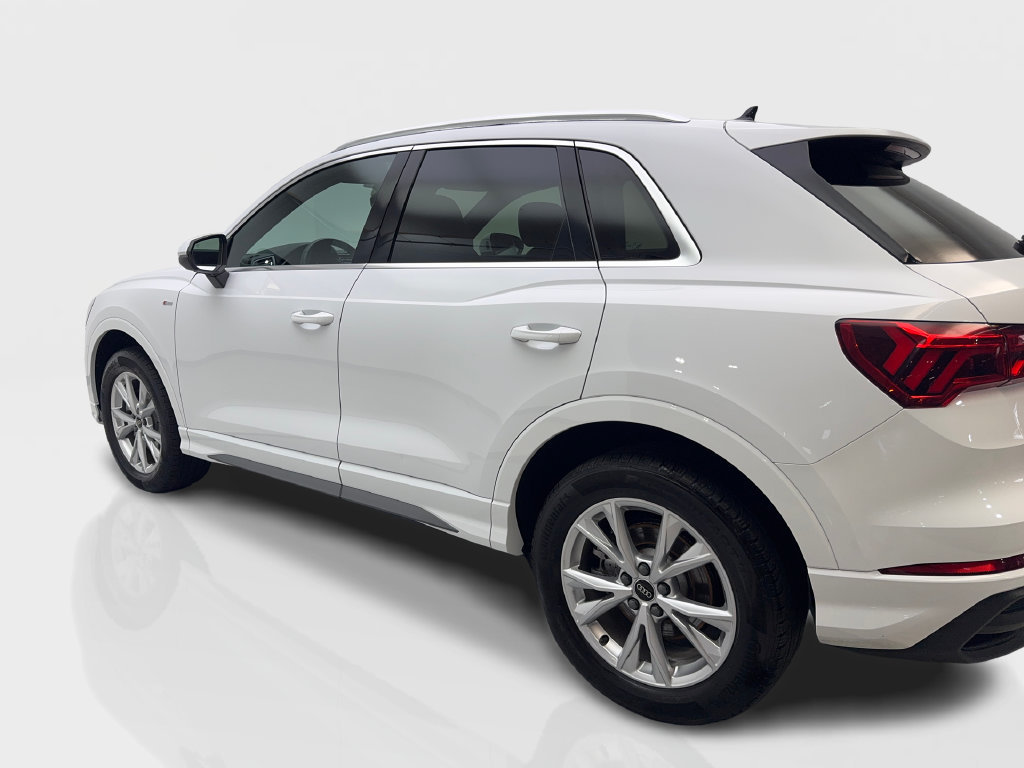 Used 2025 Audi Q3 2.0T Premium AWD/4WD image 16