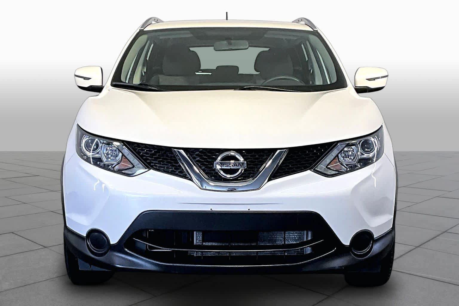 Used 2017 Nissan Rogue Sport SV AWD/4WD image 4