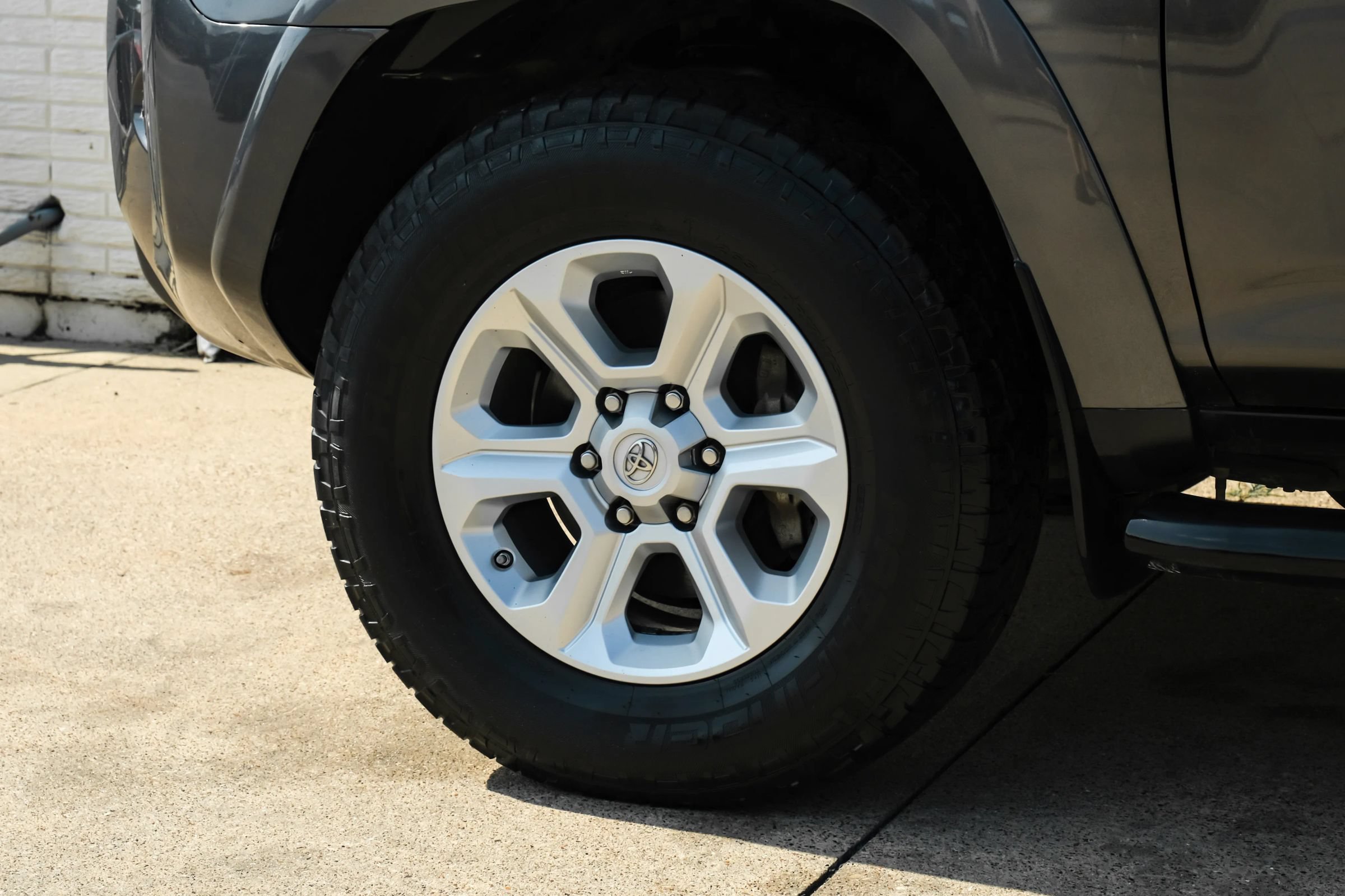 Used 2018 Toyota 4Runner SR5 Premium AWD/4WD image 51
