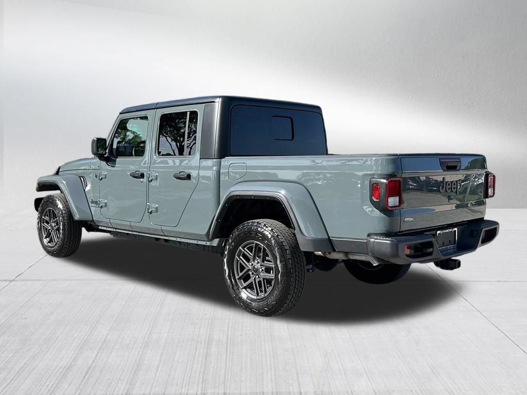 Certified 2025 Jeep Gladiator Sport AWD/4WD image 7
