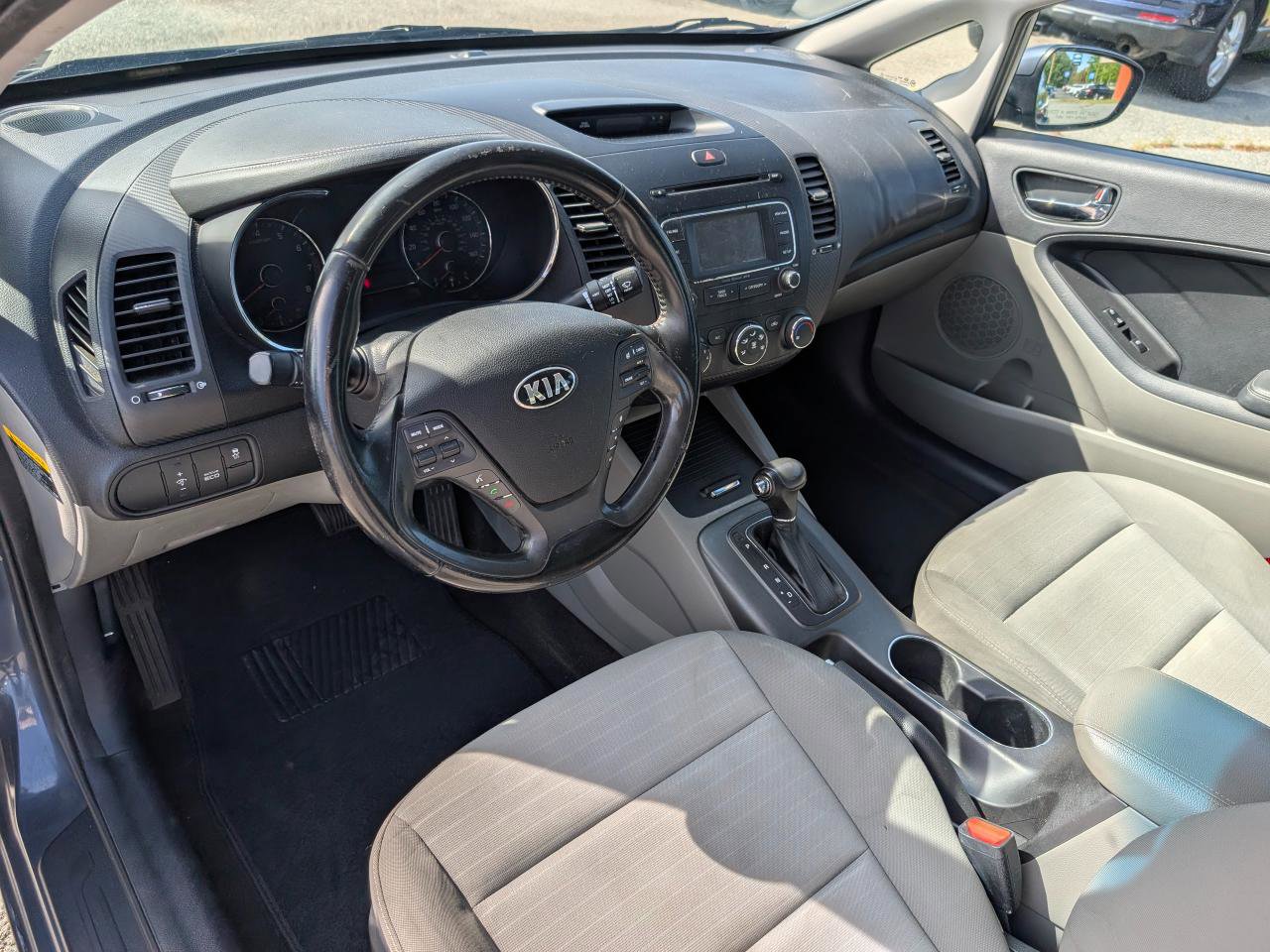Used 2014 Kia Forte EX FWD image 15