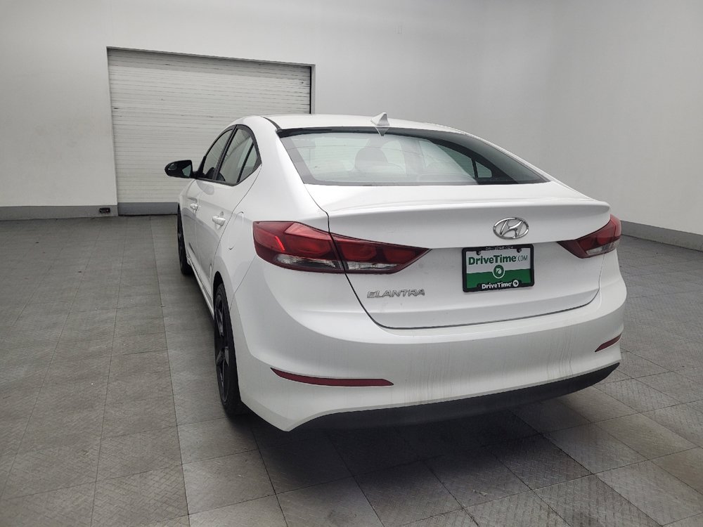 Used 2017 Hyundai Elantra SE image 5