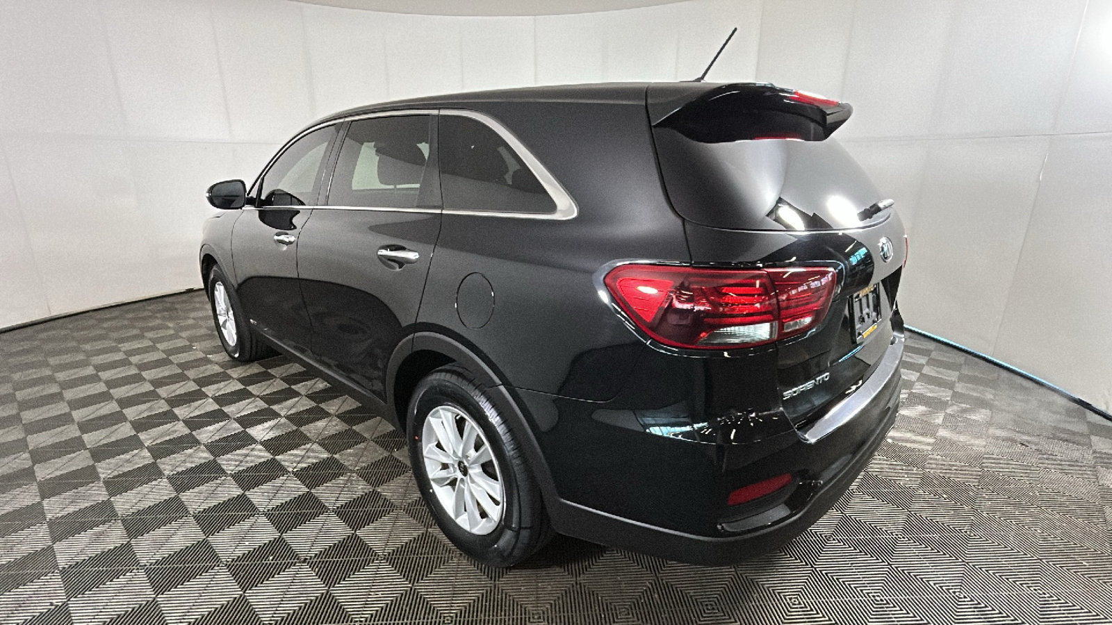 Used 2020 Kia Sorento LX AWD/4WD image 5