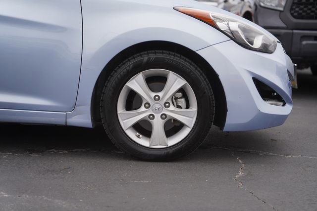 Used 2013 Hyundai Elantra image 4