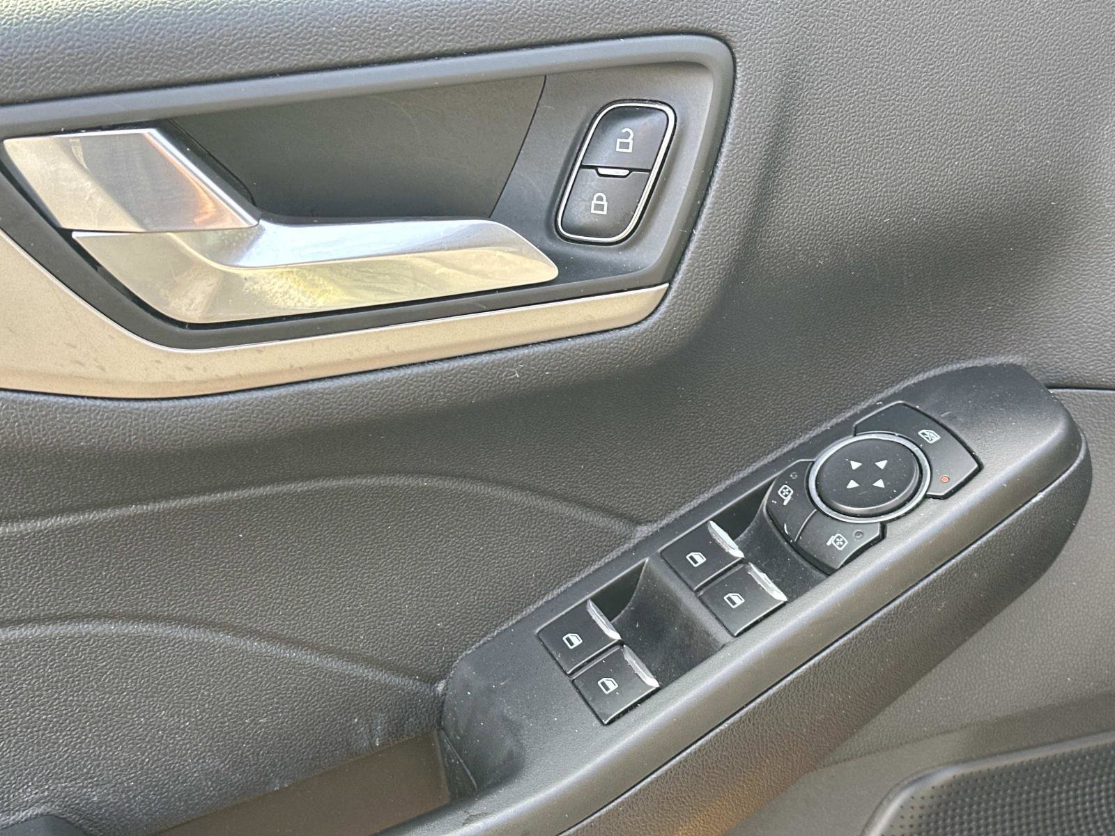 Used 2021 Ford Escape SE w/ Convenience Package image 15