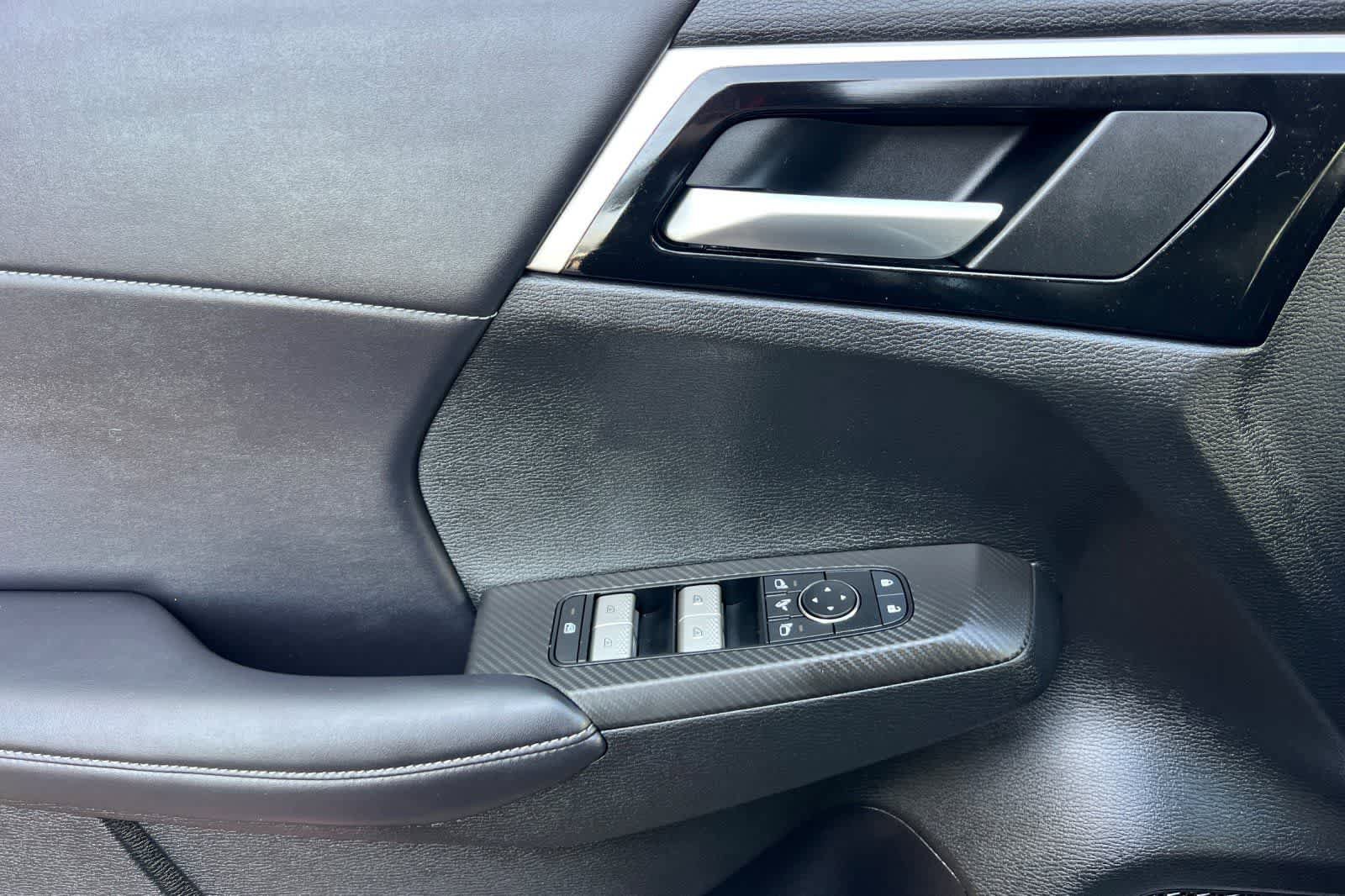 New 2026 Nissan Rogue SL AWD/4WD image 13