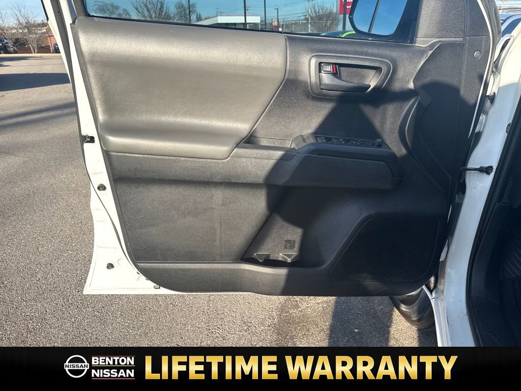Used 2021 Toyota Tacoma SR w/ SR Convenience Package image 11