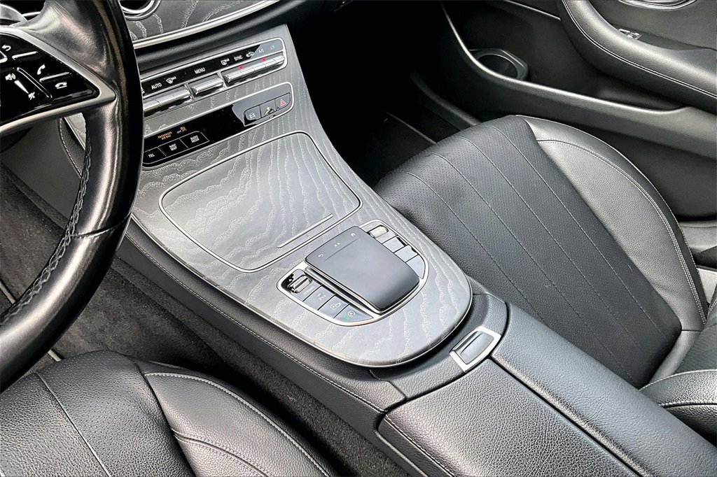 Used 2021 Mercedes-Benz E 350 4MATIC Sedan image 10