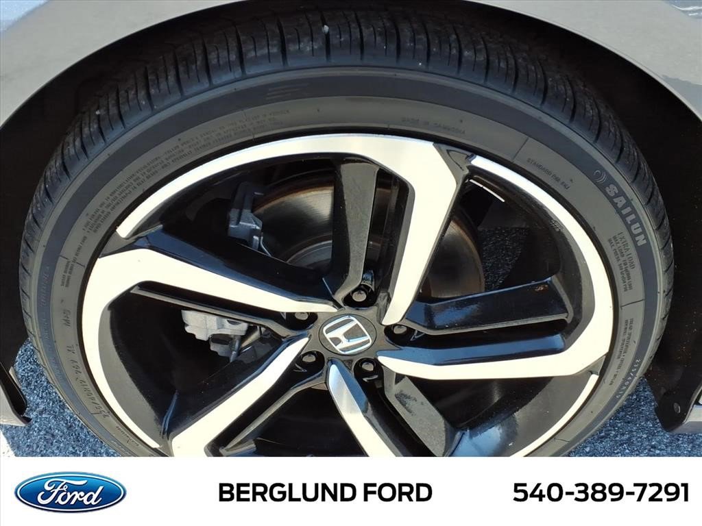 Used 2019 Honda Accord Sport image 11